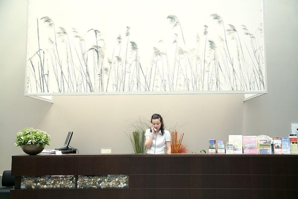 Hanza Hotel 9/56