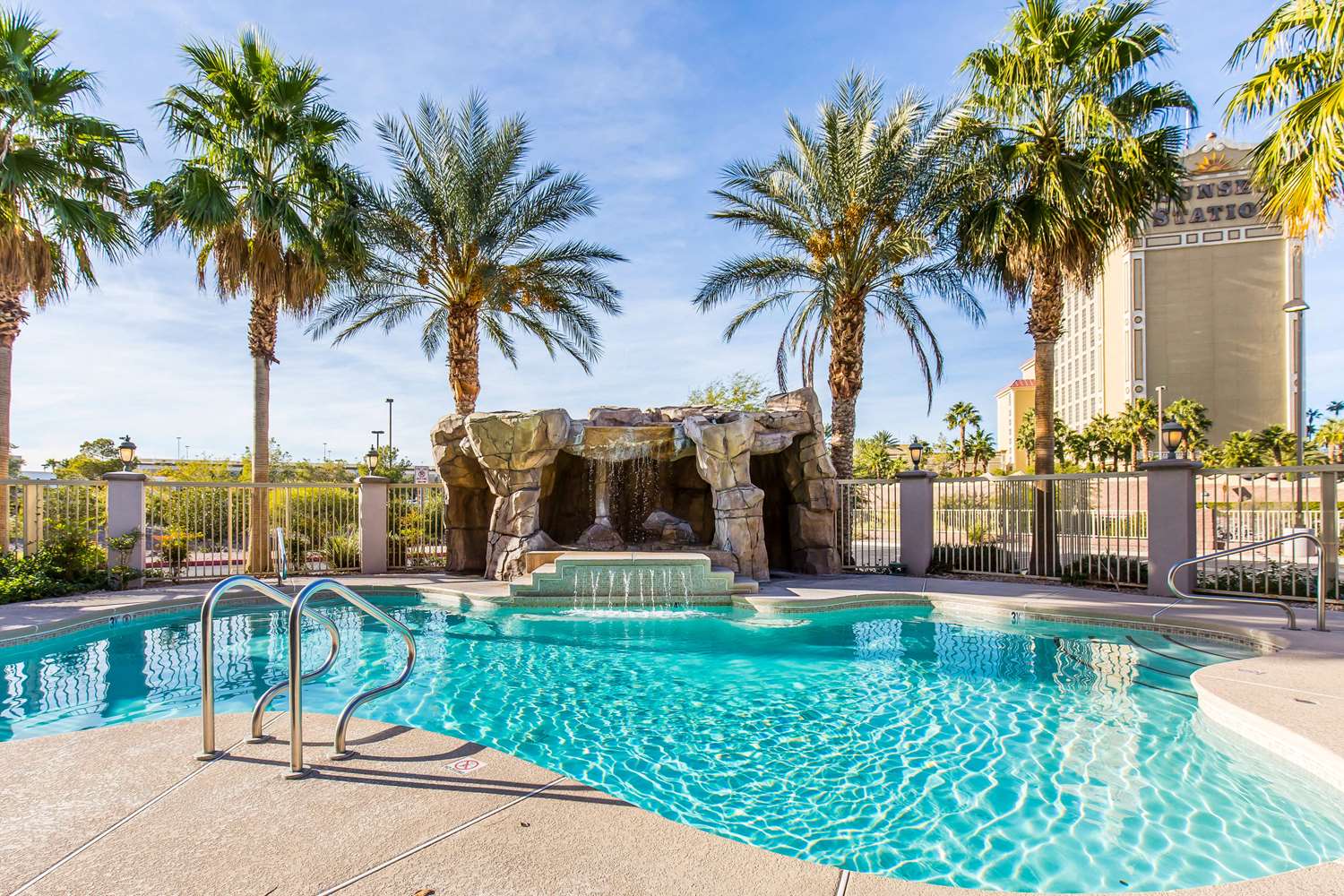 Comfort Inn And Suites Henderson 2/26