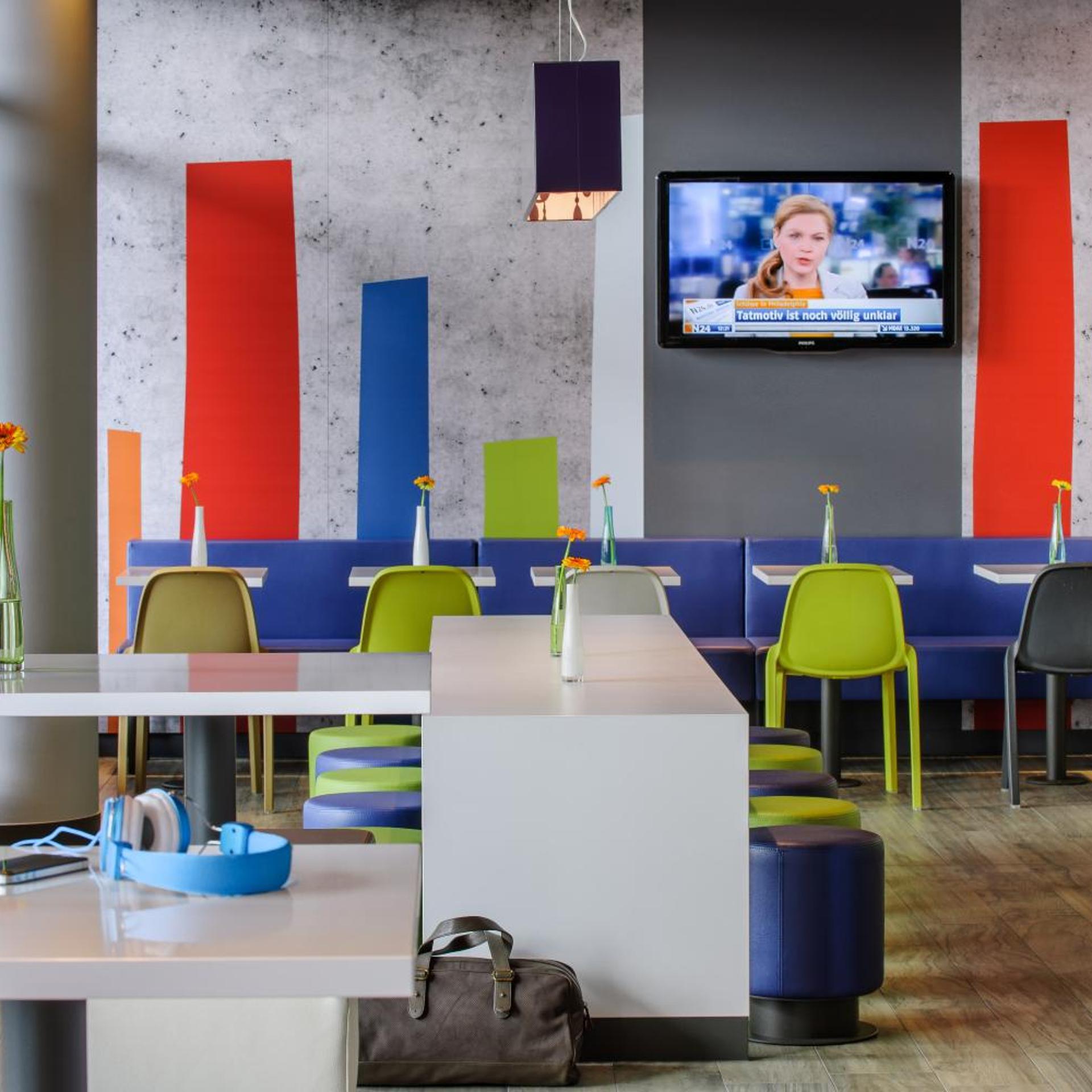 Ibis Budget Salzburg Airport - Self-Check-In 28/29