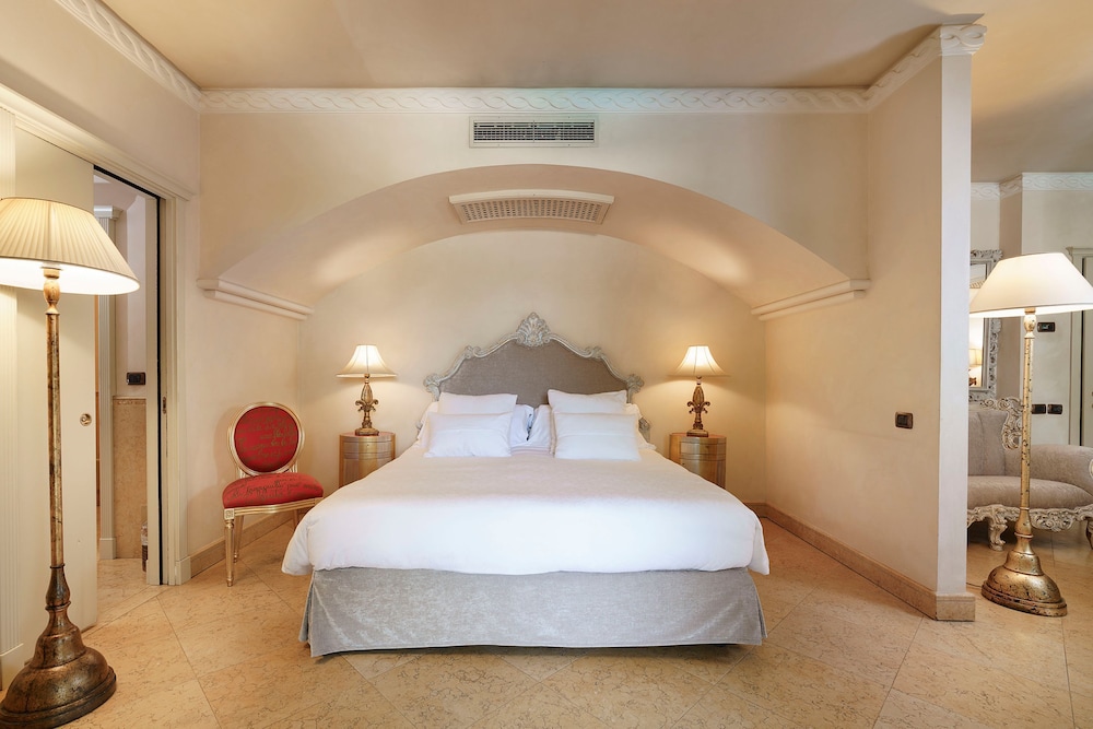 Romano Palace 15/64