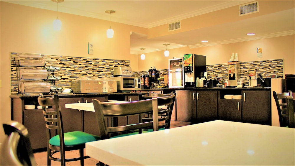 Best Western Inn Of Nacogdoches 24/31