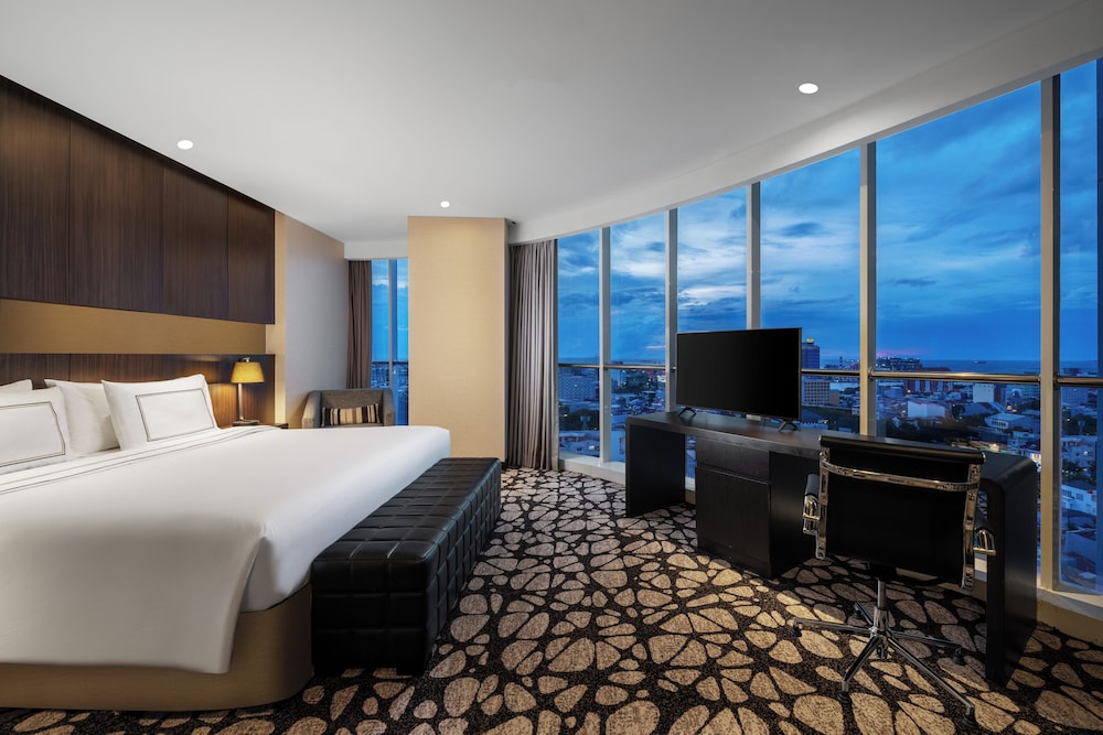MELIA MAKASSAR 21/73