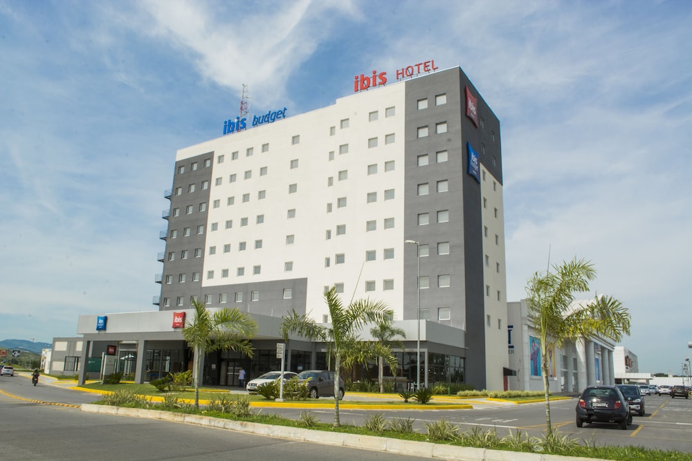 Ibis Lorena 5/61