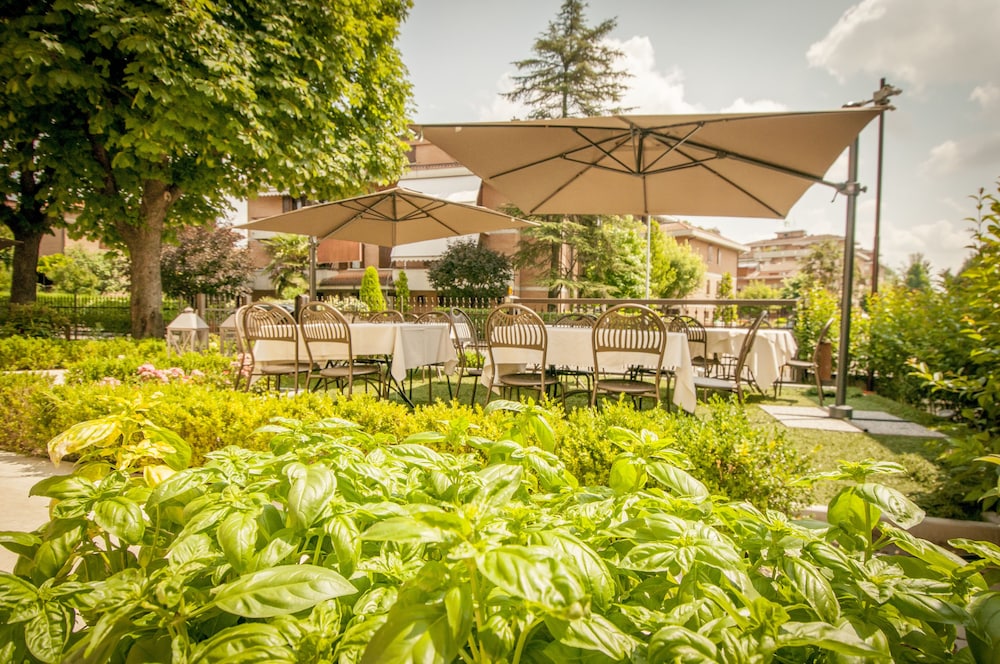 Hotel Villa Maranello 24/27