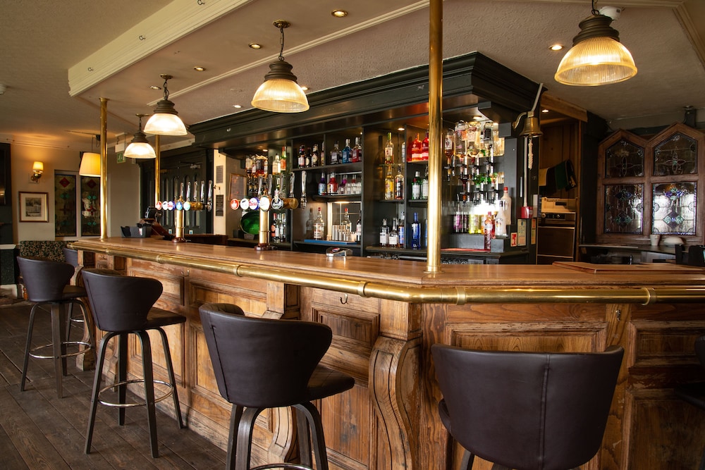 Royal Hotel 33/50