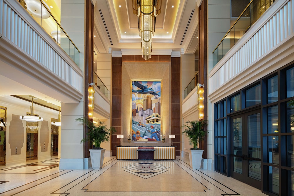 The Higgins Hotel New Orleans, Curio Collection by Hilton 8/77