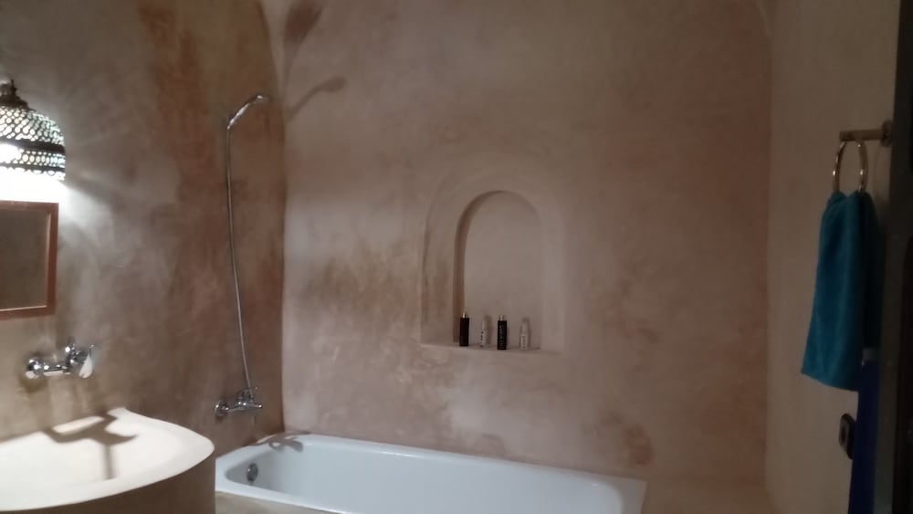 Riad Maizie 50/50