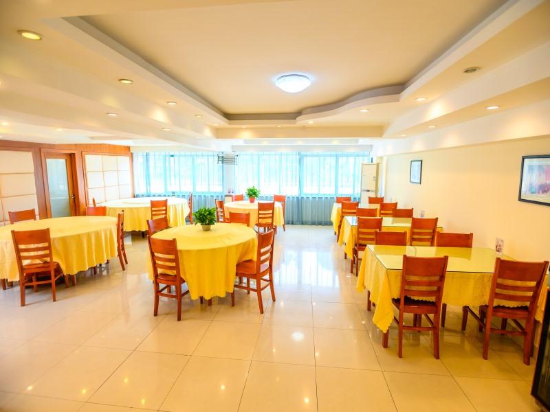 GreenTree Inn Nantong Hongming Plaza Hotel 18/23