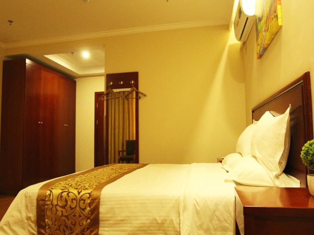غرفة بسرير كينج، Greentree Inn Zhangjiakou Xiahuayuan District Xinchen Road Express Hotel 2/3