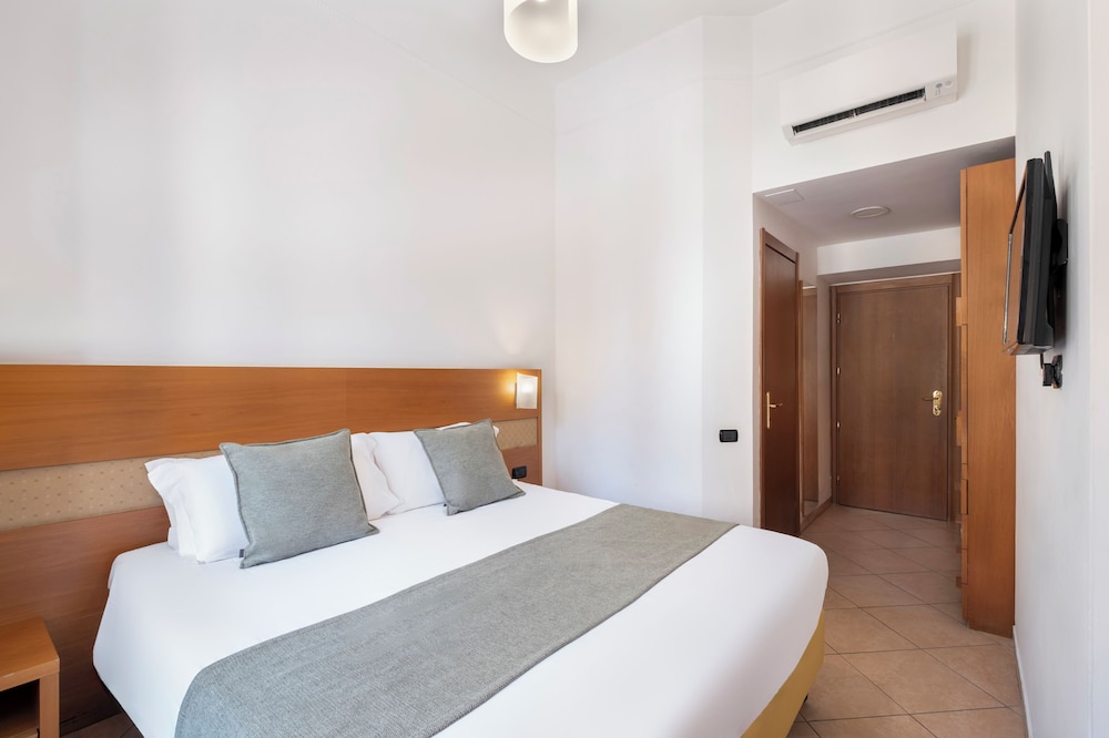 Hotel Moscatello 24/56