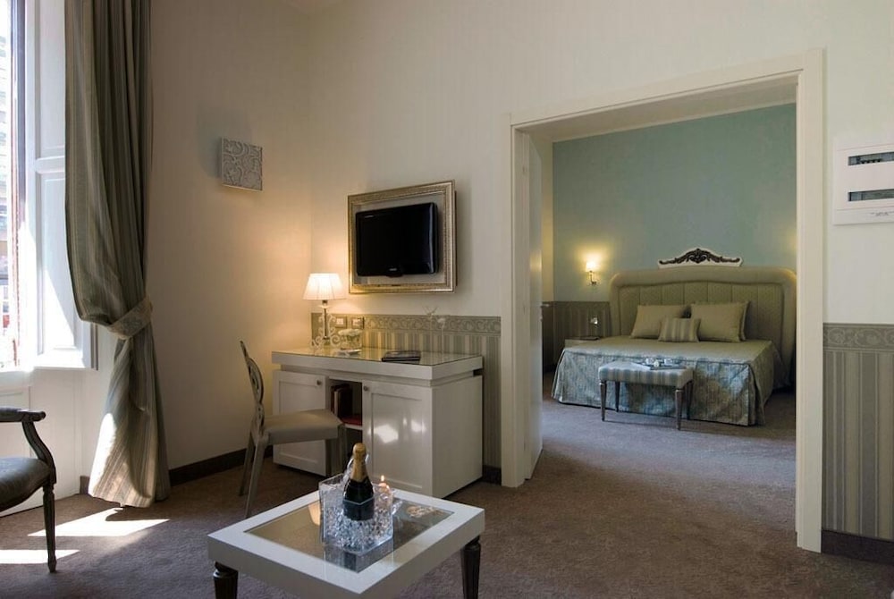 JR Hotels Oriente Bari 33/56
