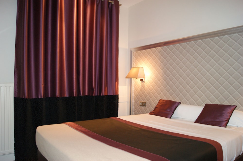 D Amiens Paris Hotel 4/49