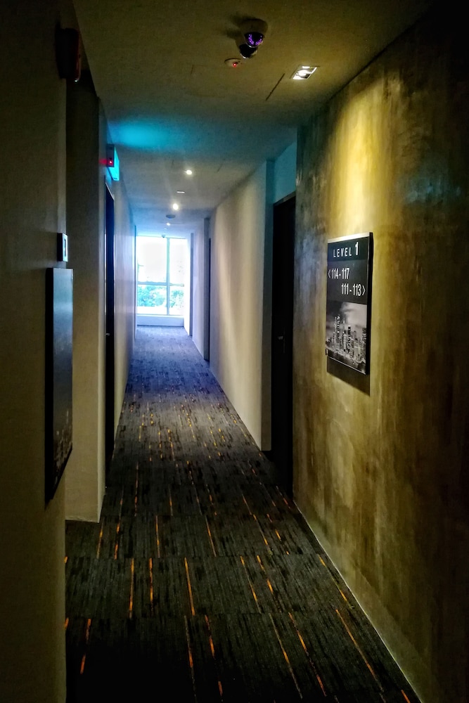 The Loft Plaza Hotel 18/25
