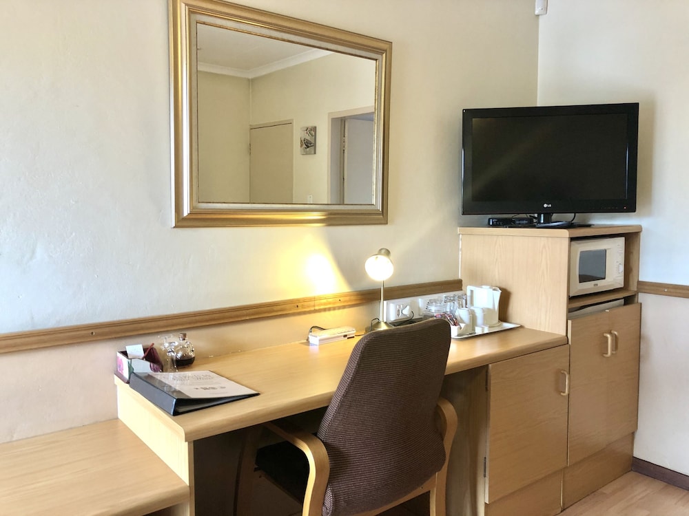 Clubview Guest House 26/40