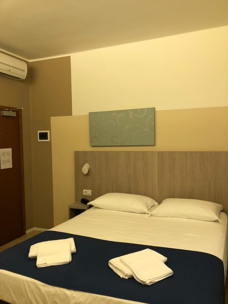 Hotel Mare Live 10/50