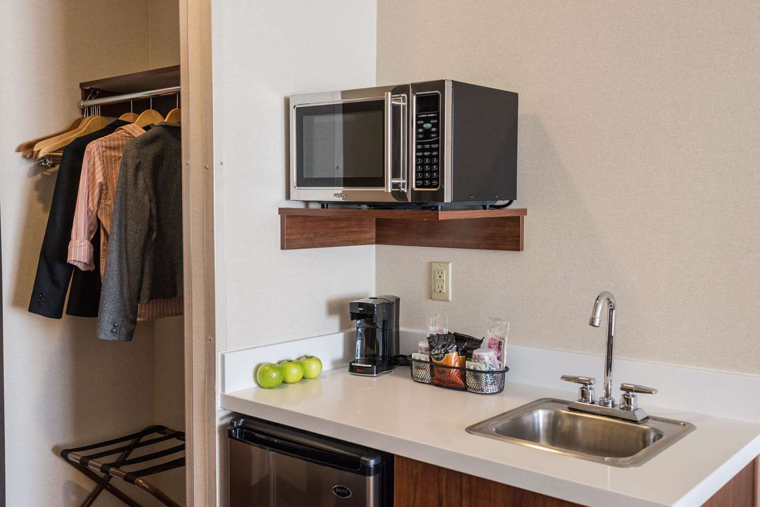 Comfort Suites Springfield RiverBend Medical 14/14