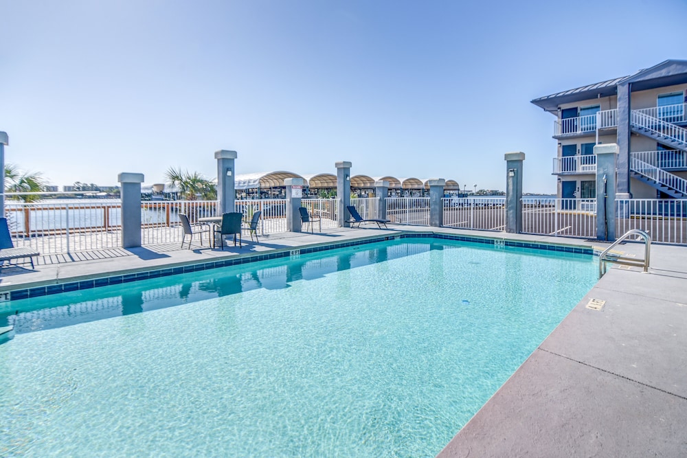 Seabreeze Inn 2/32