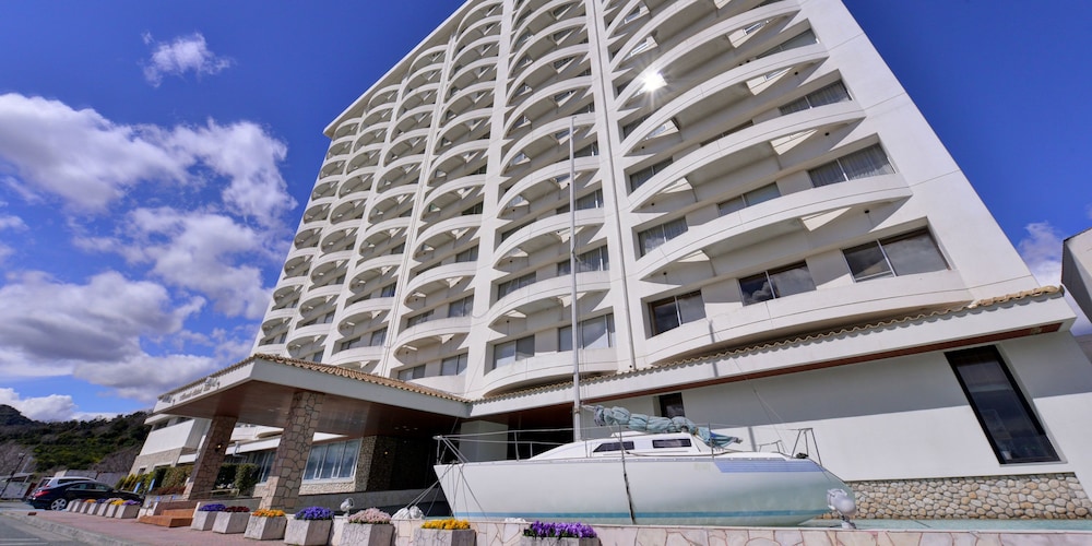HAMANAKO LAKESIDE PLAZA 2/32
