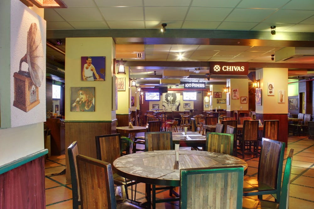 Hotel Shikha 31/59