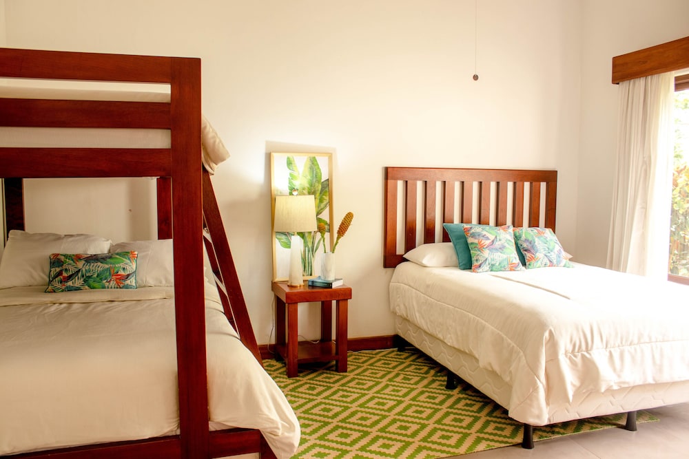Retreat, Villa, 2 King Beds, 2 Bunk Beds, 2 Queen Beds