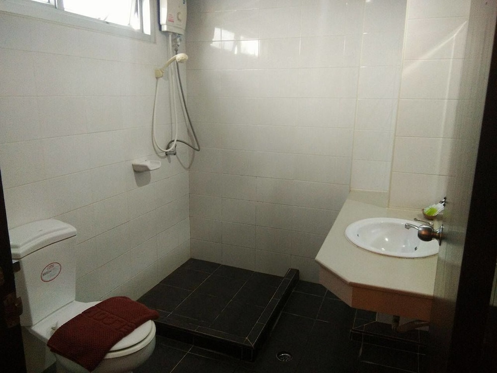 Laemchabang City Hotel 46/50