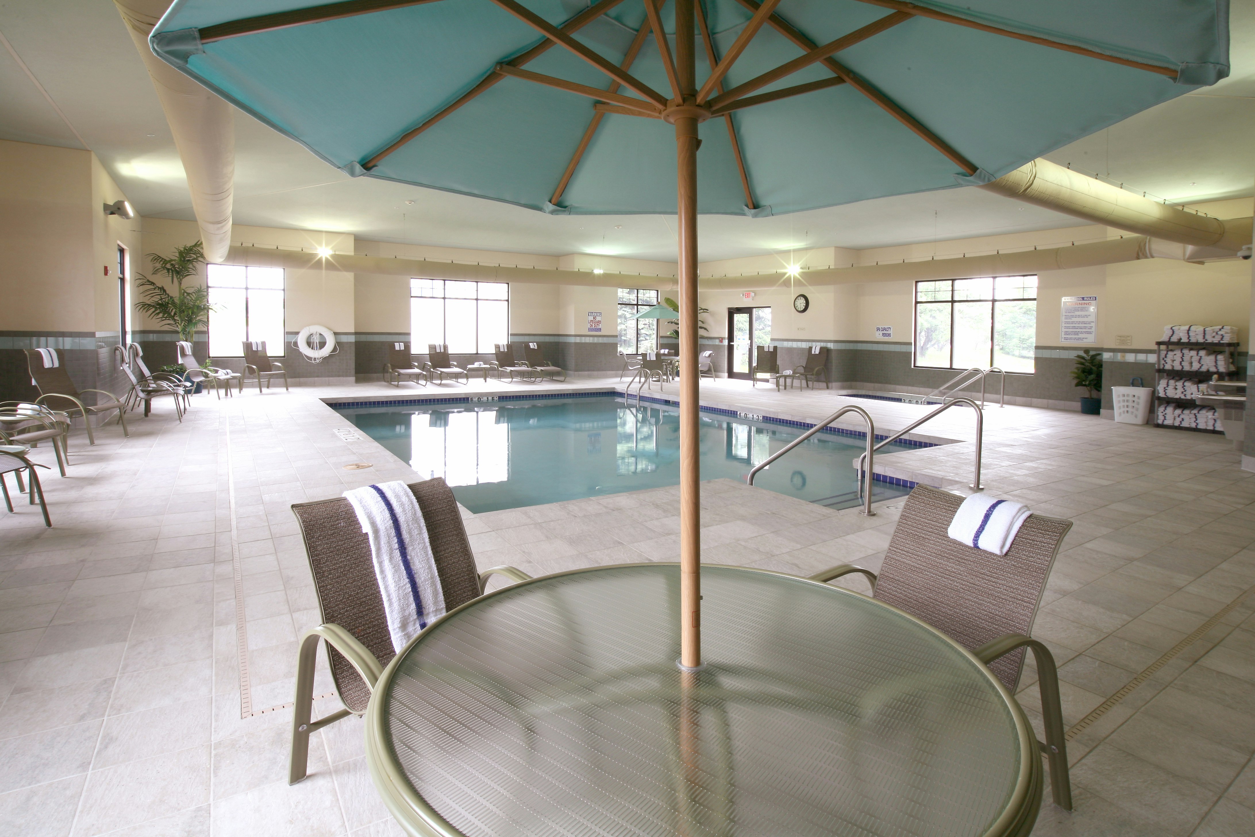 Holiday Inn Express Hotel And Suites Madison Verona 40/58