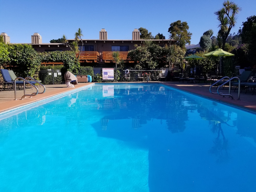 Carmel Valley Lodge And Resort 22/50