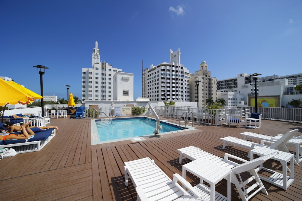 Claremont Hotel Miami Beach 30/37