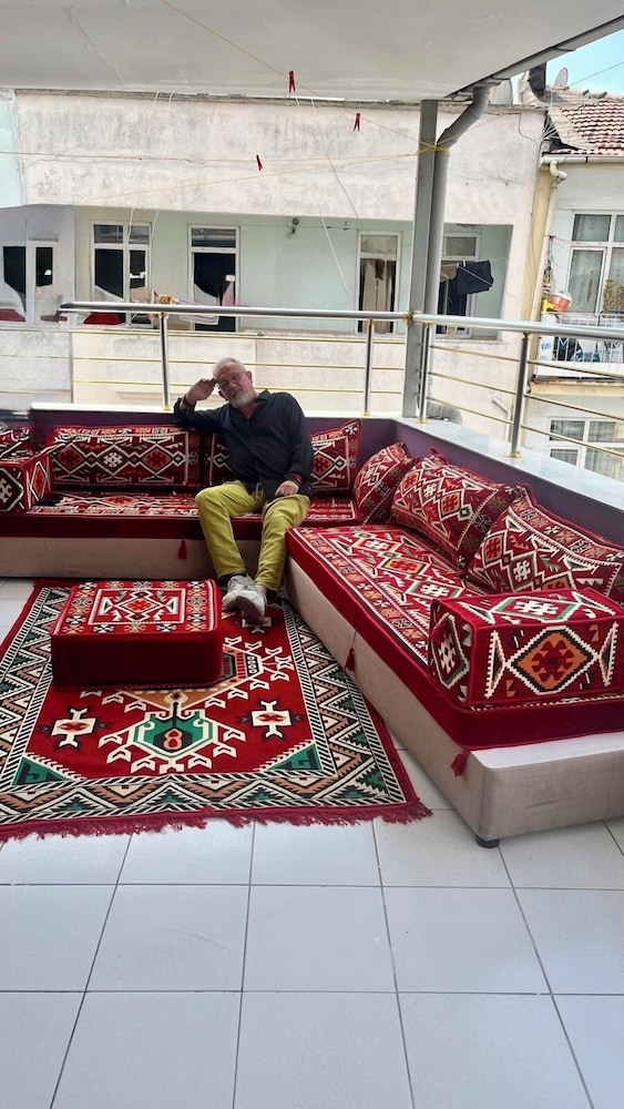 ISTANBUL FAMILY APARTMENTS 29/40