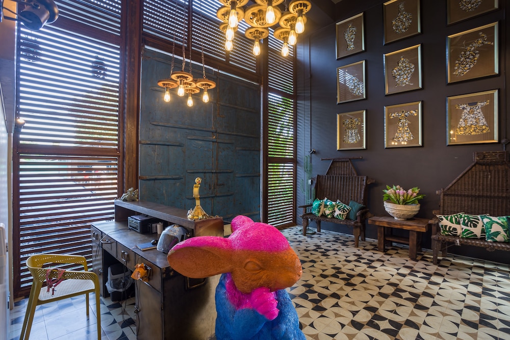 River Art Hotel 53/73