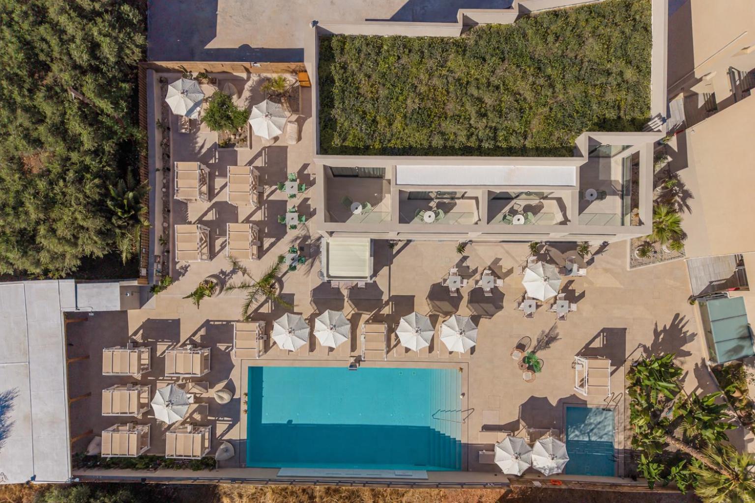 Meramaglia Hotel 49/50