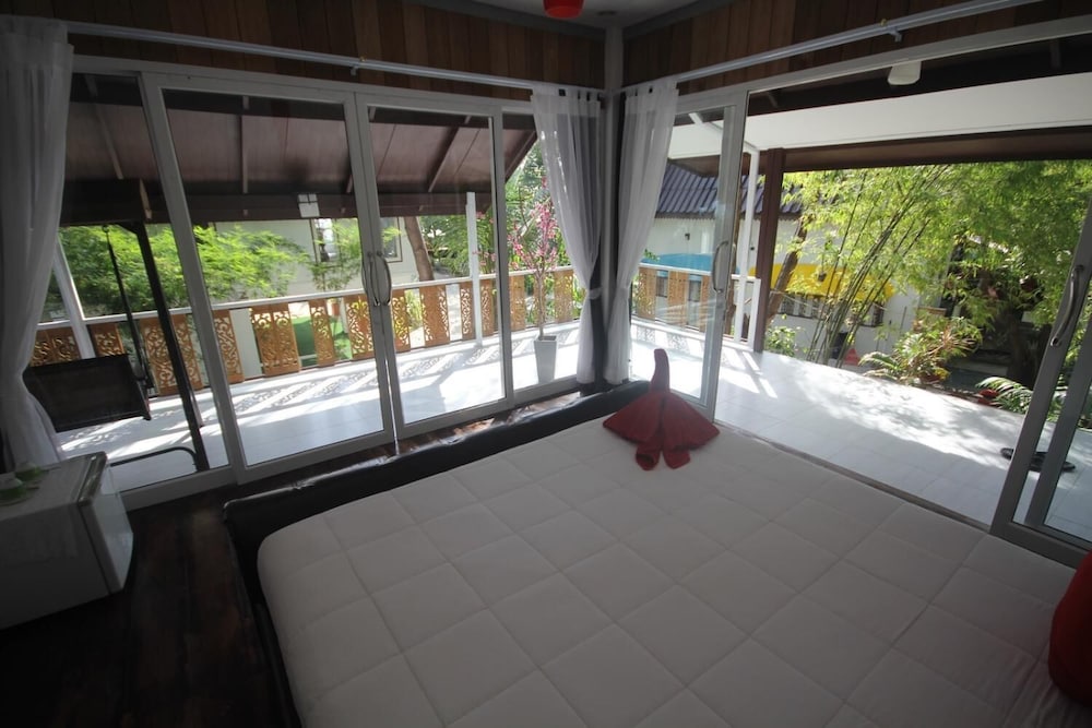 Phangan Cove 12/50