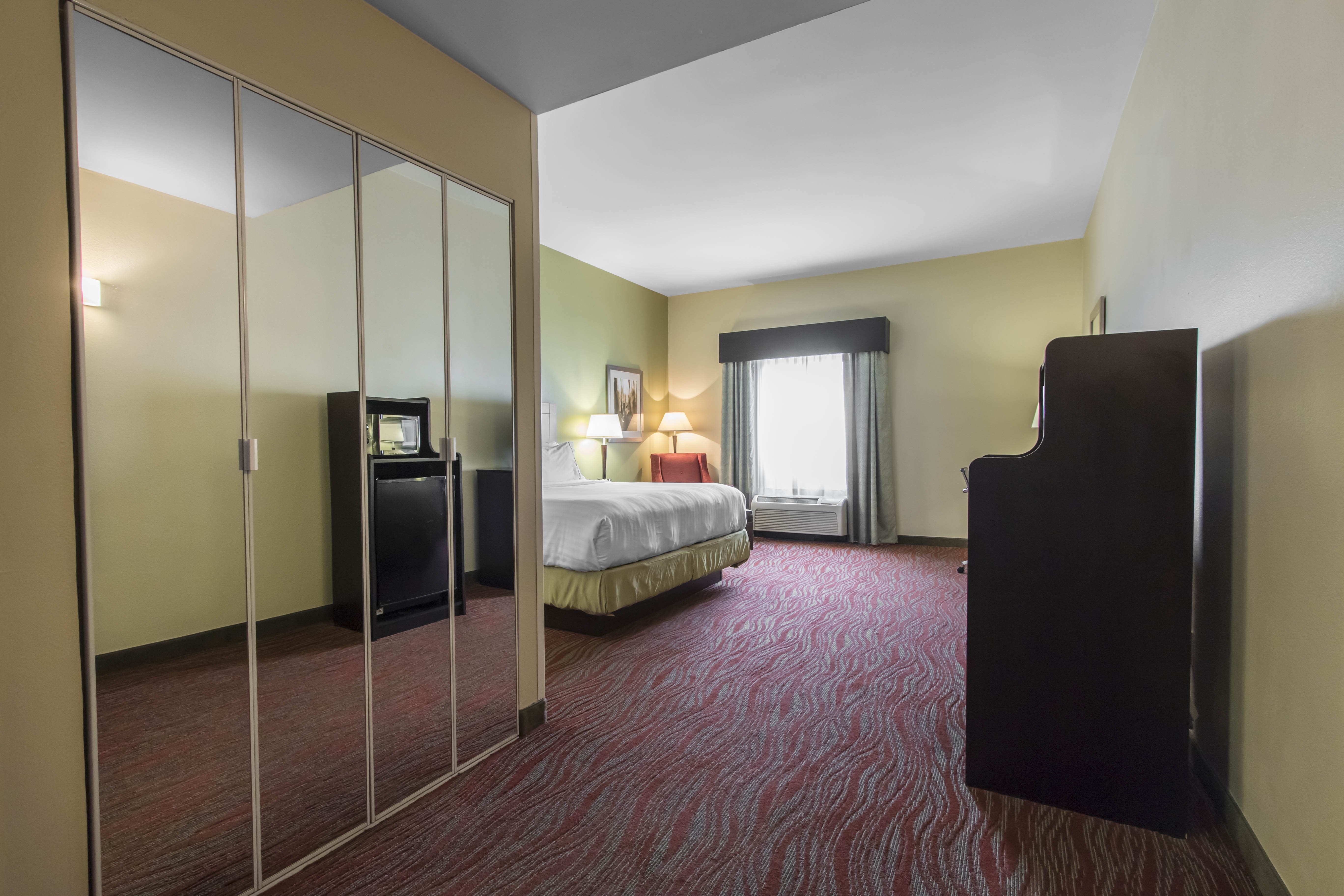 Holiday Inn Express Hotel Suites Cullman 15/38