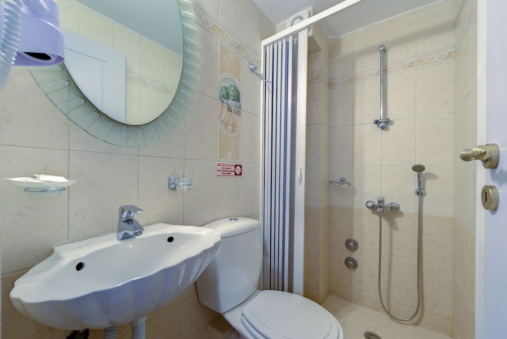 Ellinon Thea Boutique Hotel 72/72
