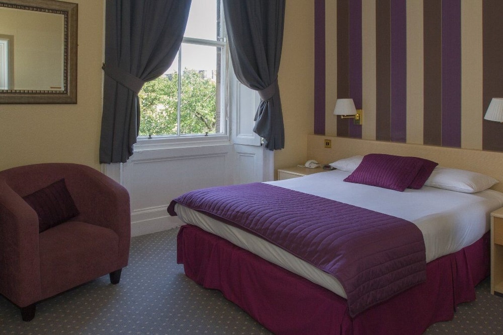 Edinburgh Thistle Hotel 14/50
