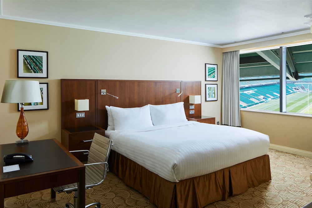 Radisson RED London Twickenham 14/62