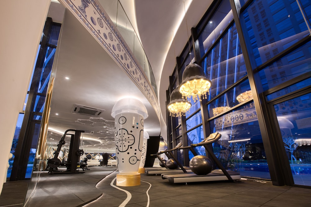 AMI Suites 42/50