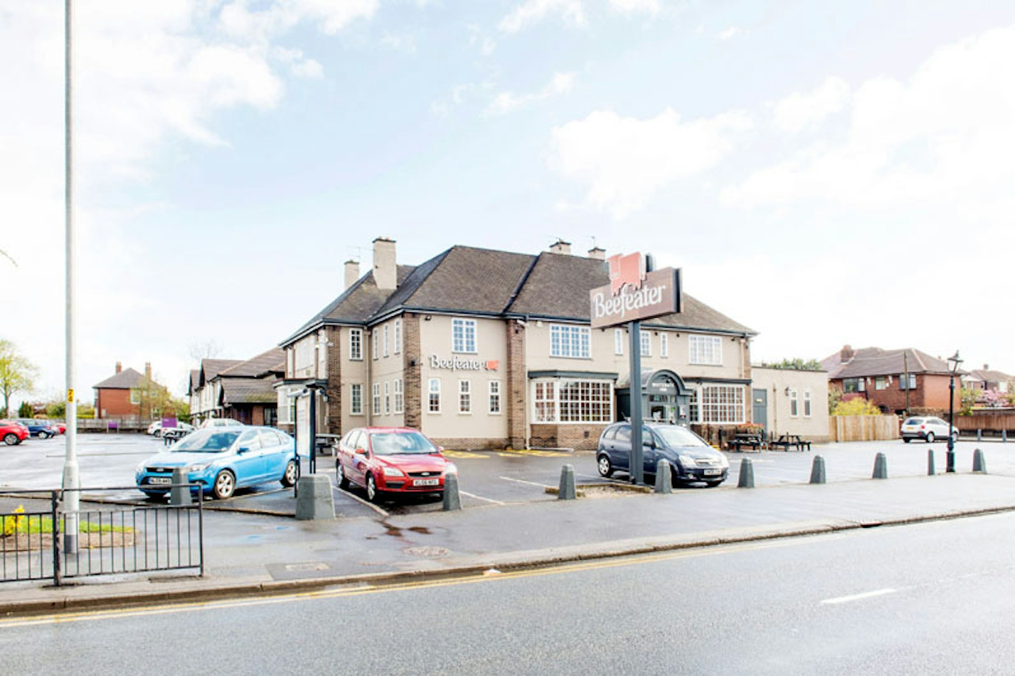 Premier Inn Oldham (Broadway) 15/17