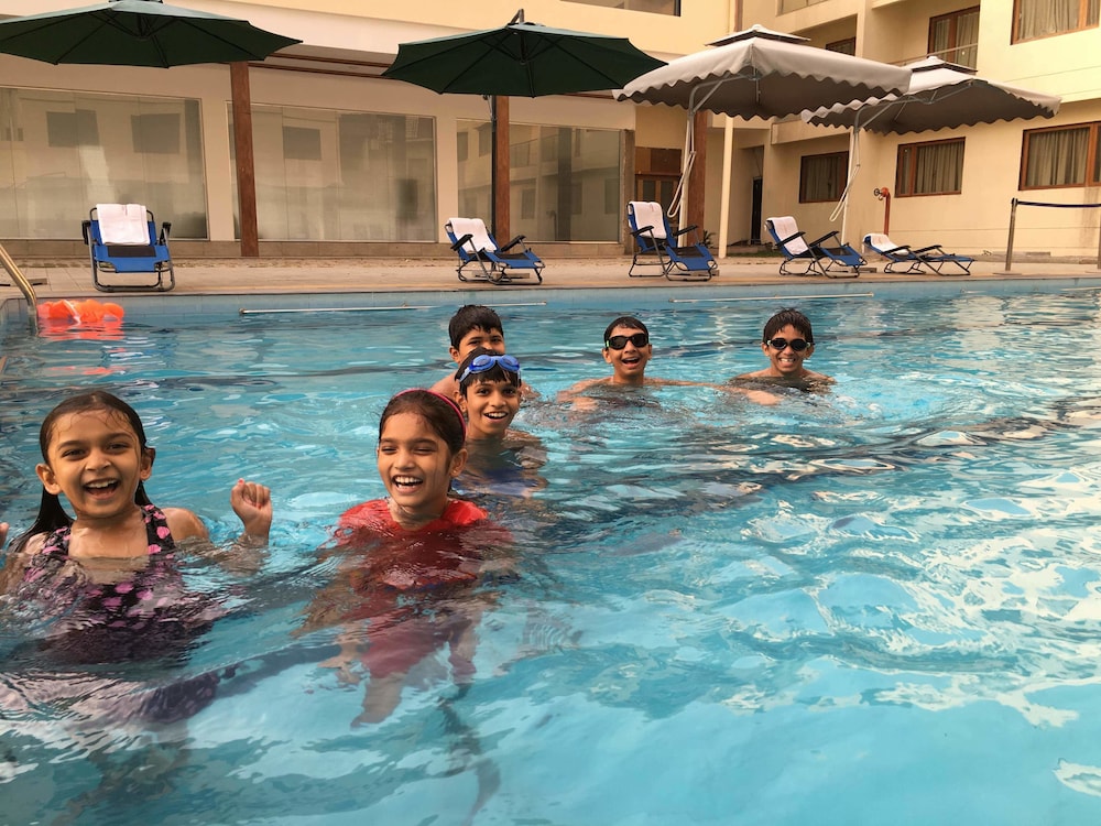 Pushpak Resort photo2