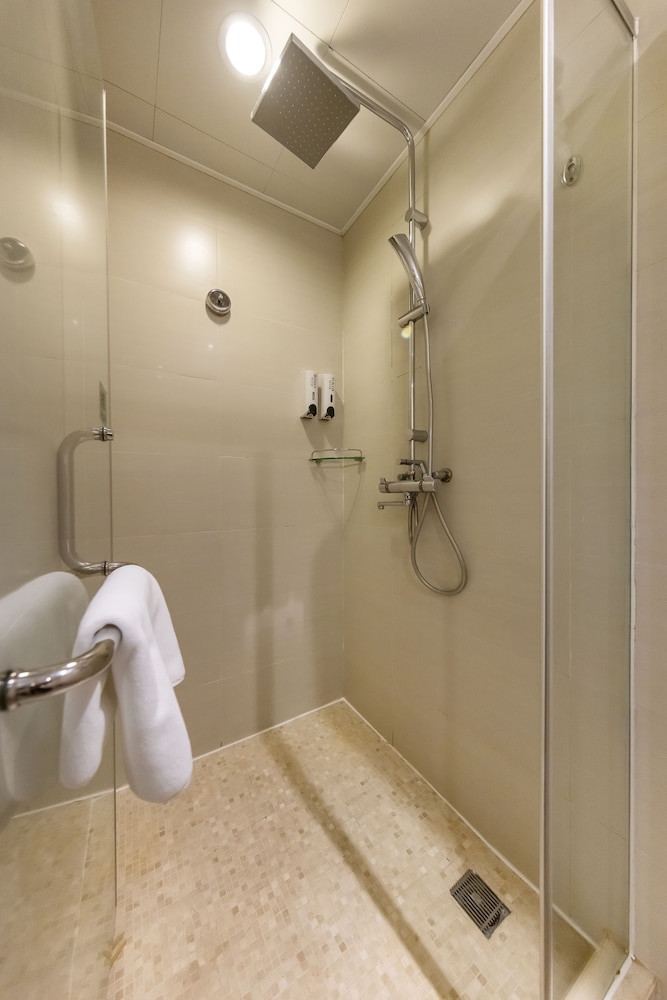 Starr Hotel and Serviced Apartment Jing An 23/27