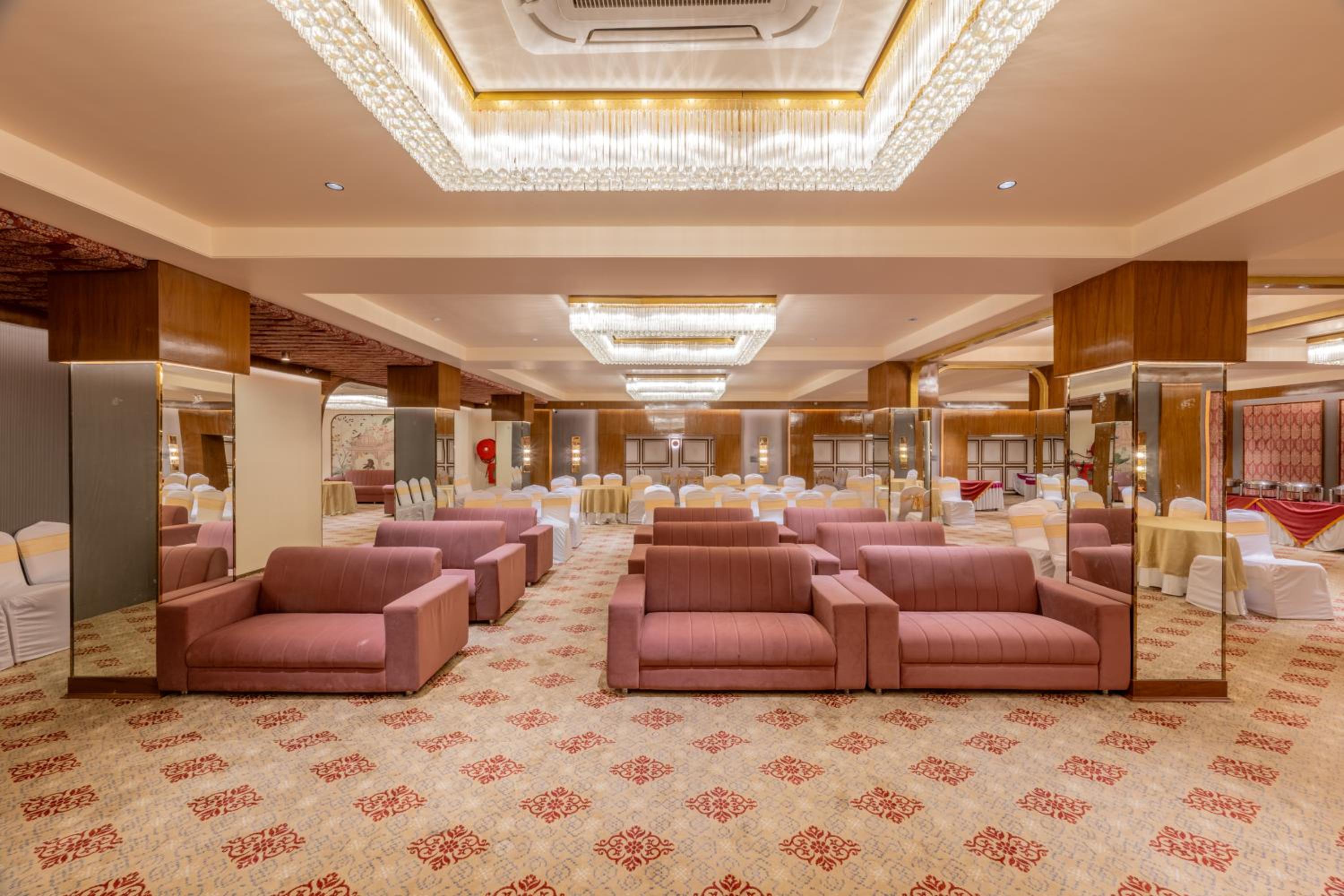 Hotel Highway King 24/49