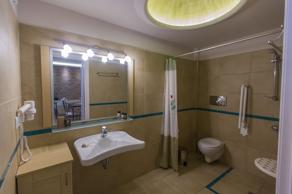 Hotel Anassa 49/50