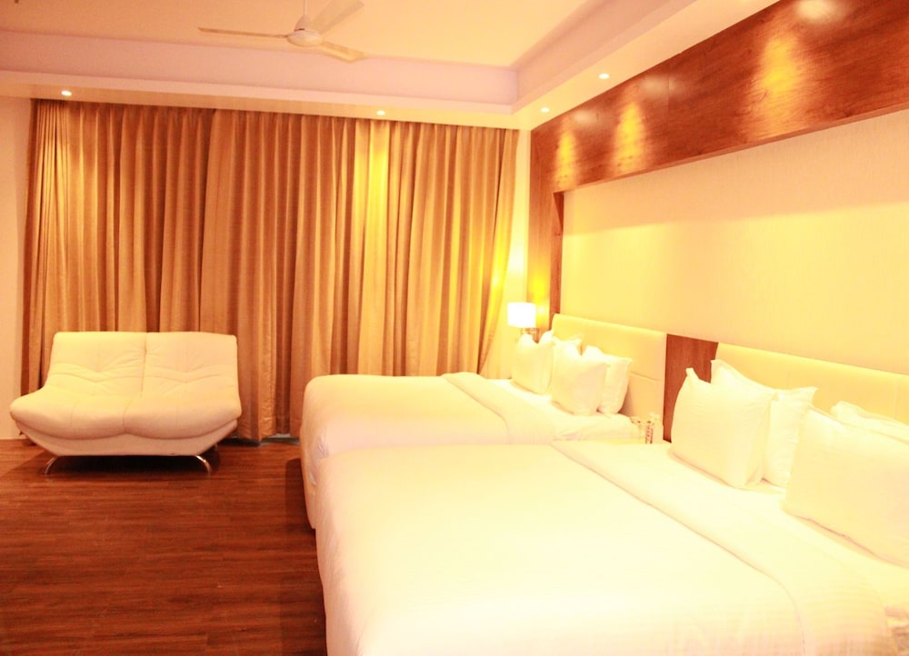 Sarovar Portico Somnath 26/72