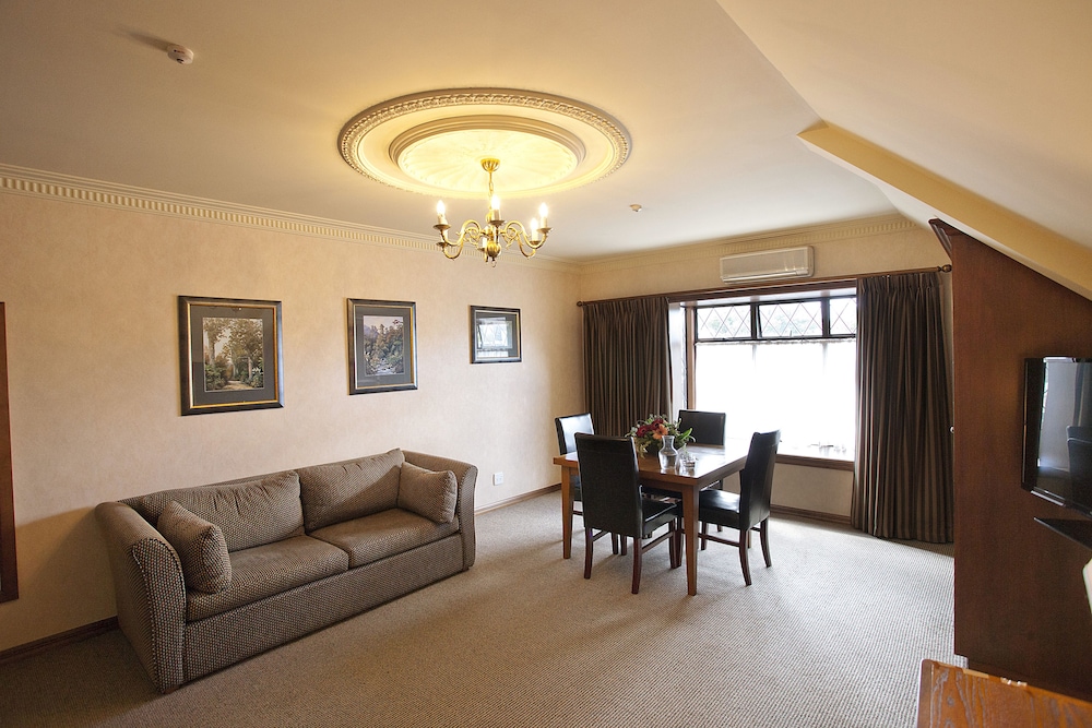 Distinction Coachman Hotel Palmerston North 52/63