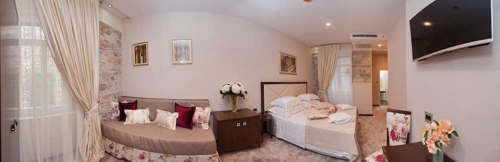 Heritage Hotel Antique Split 42/60