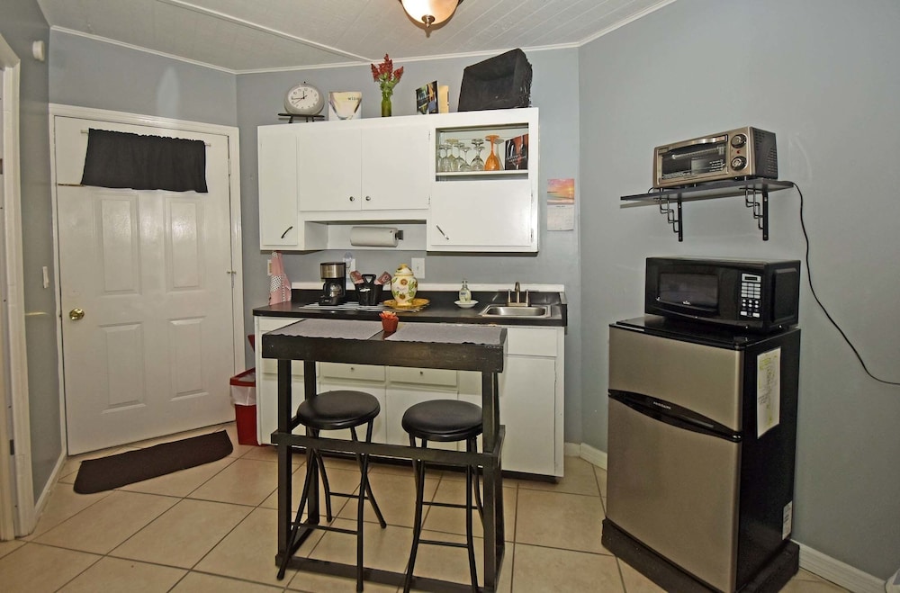 Paradise Cove at Lemon Bay 48/71