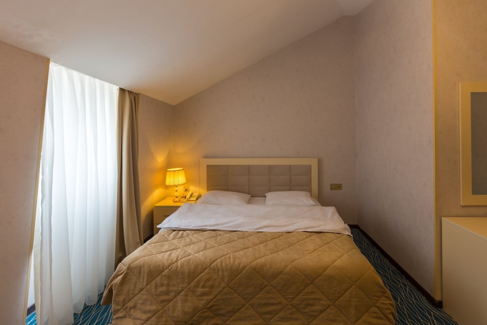 Art Hotel Baku 43/62