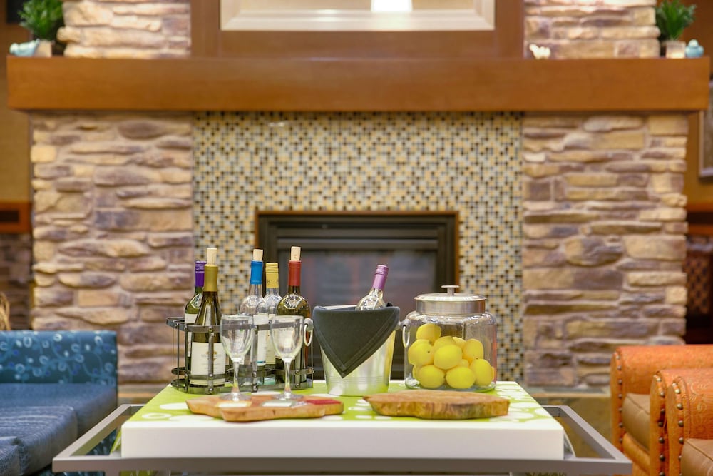 Hilton Garden Inn Fort Worth Medical Center 34/86