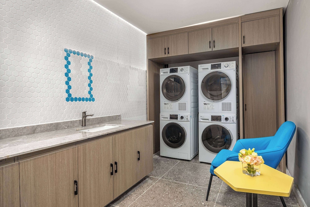 Microtel by Wyndham Xishuangbanna Mengle 21/30