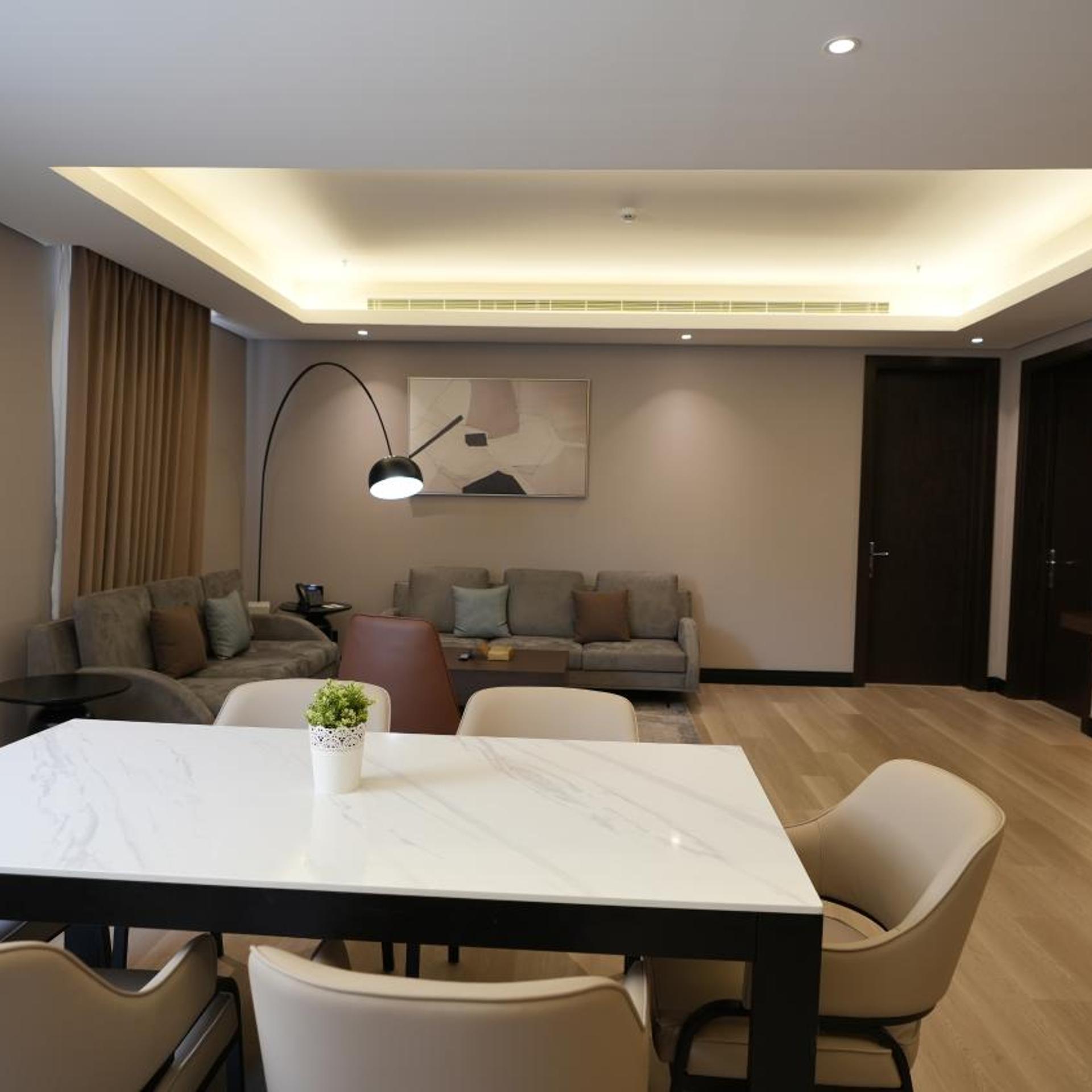 Snood Al Narjis Hotel 35/50
